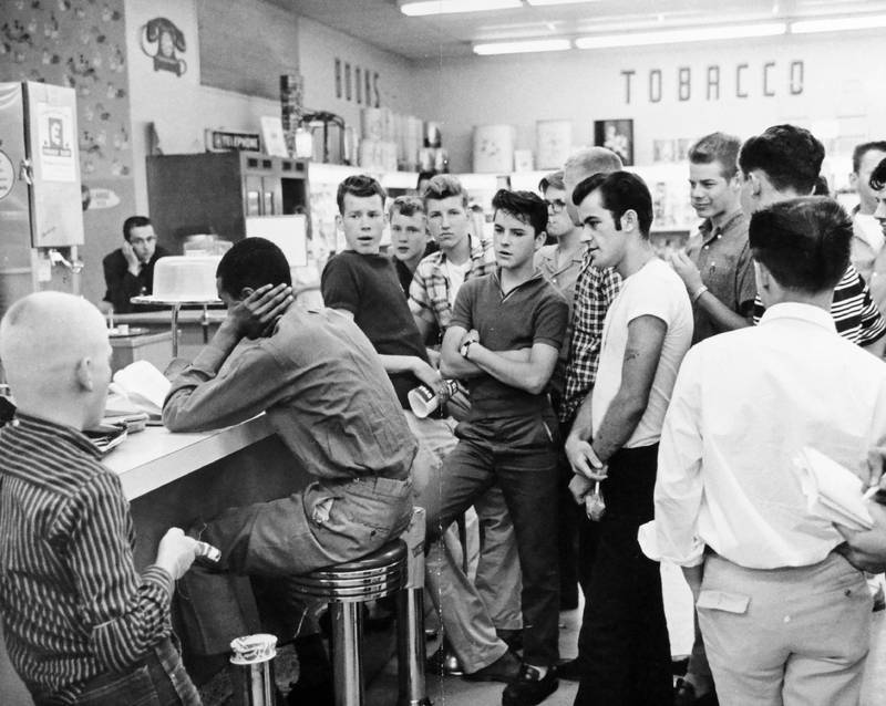 1960 peoples drug store sit in, AP (2).jpg
